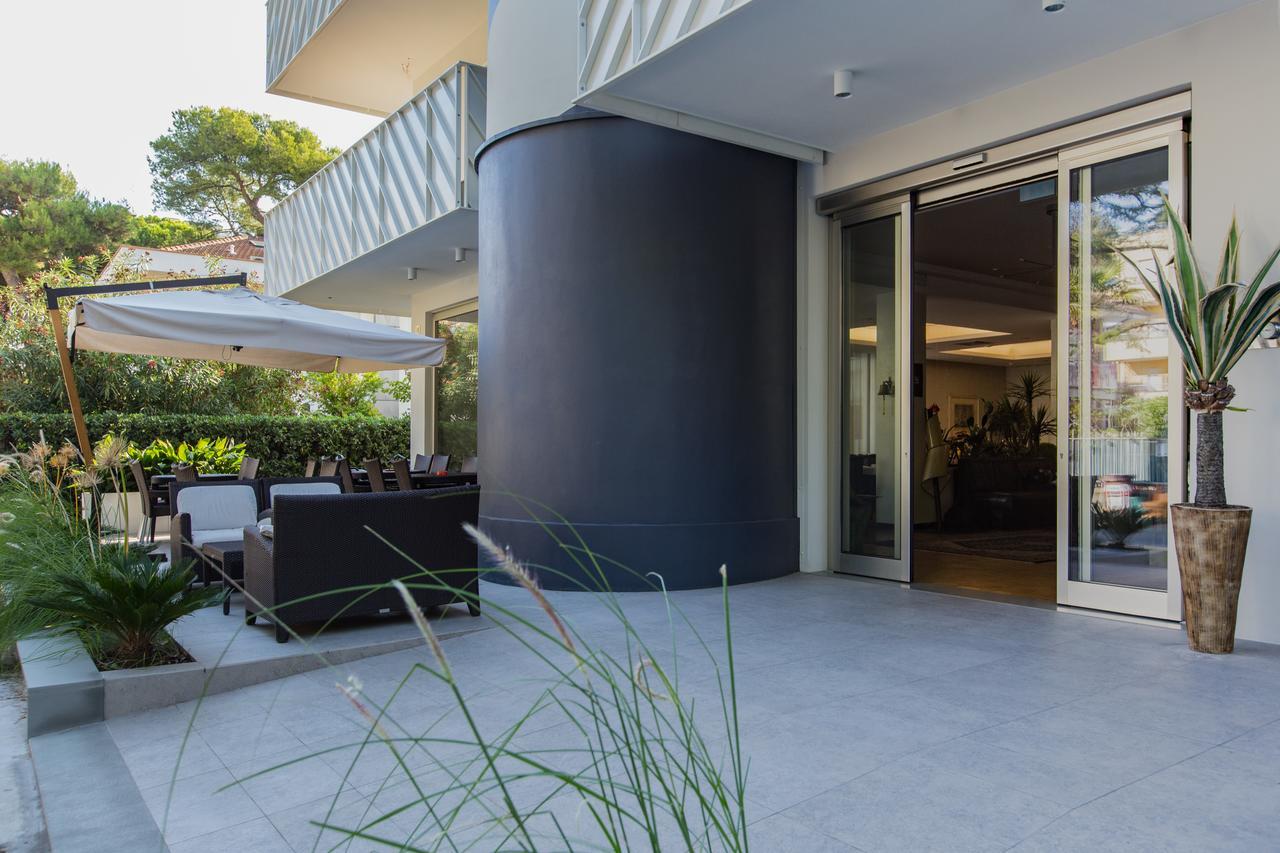 Hotel Nautilus Riccione Exterior foto